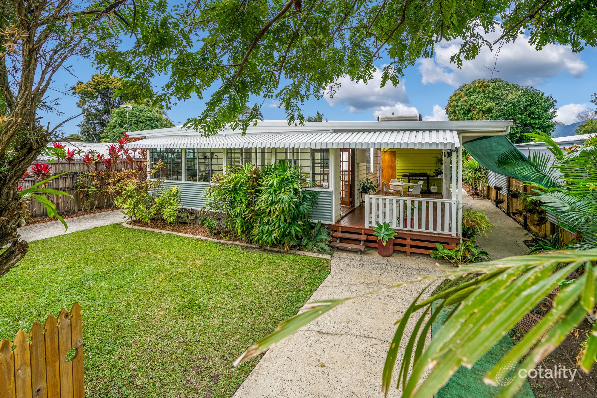 113 Russell St, Edge Hill, QLD 4870