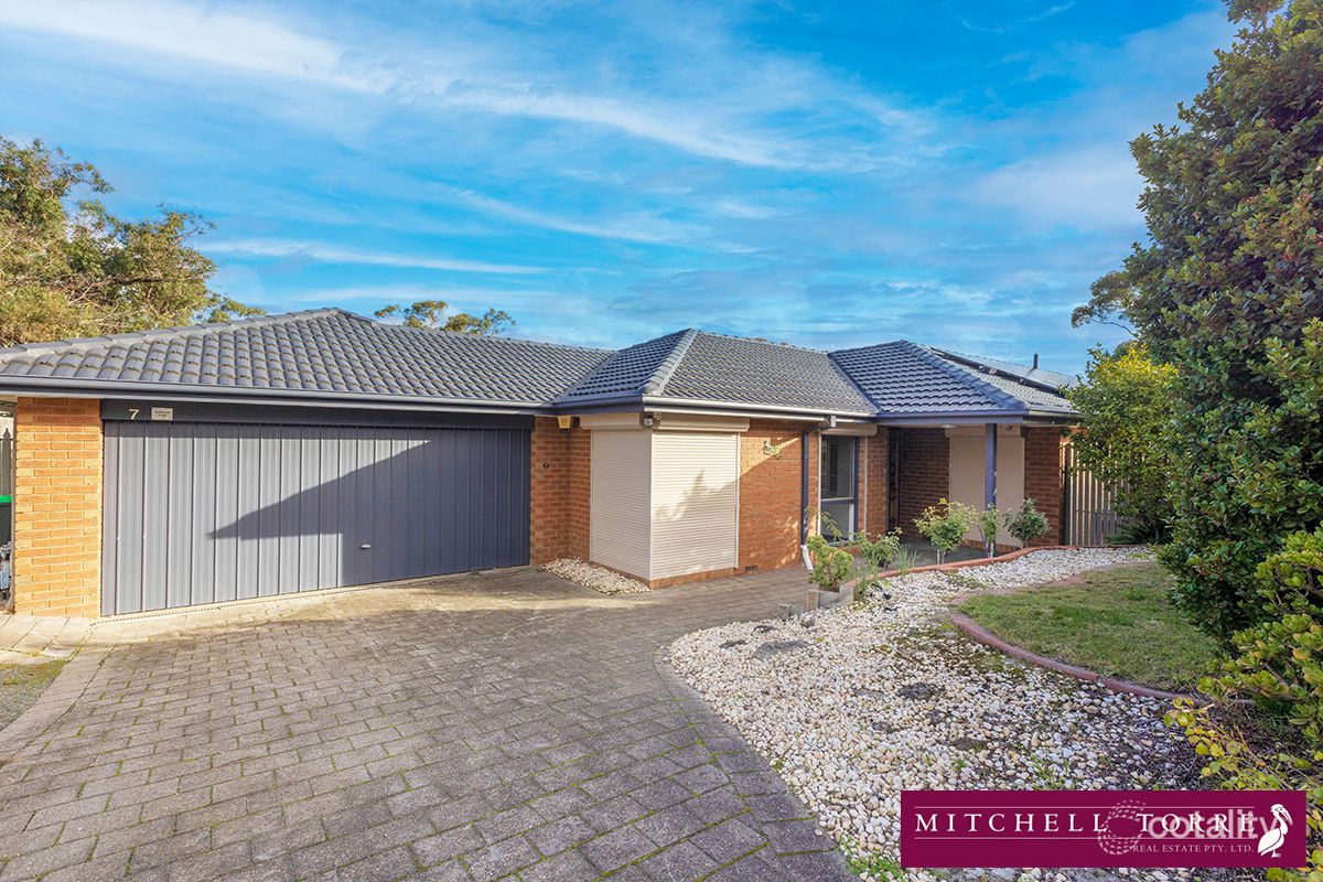 7 Brushwood Gr, Frankston, VIC 3199