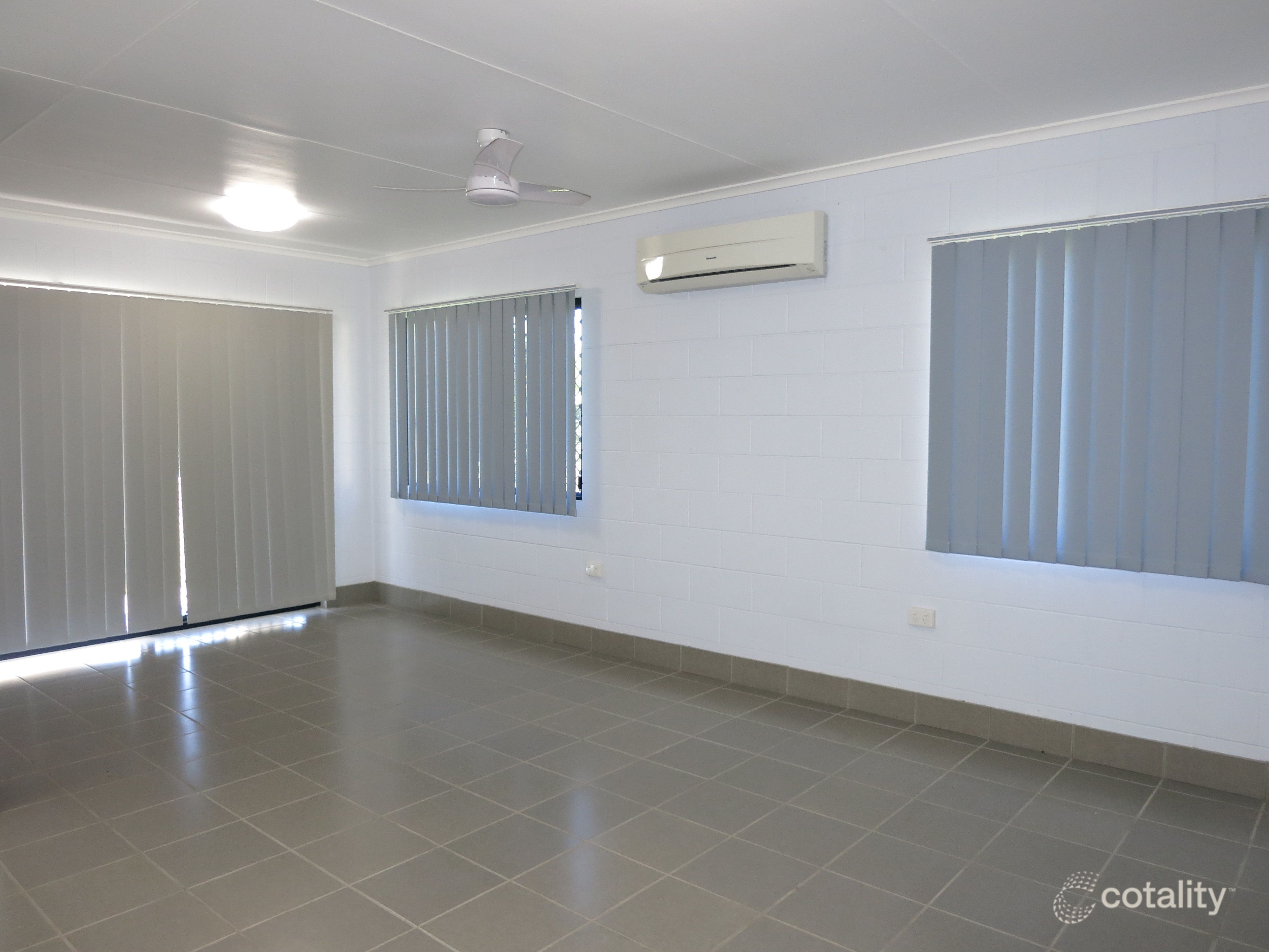 26 Bowen St, Cardwell, QLD 4849