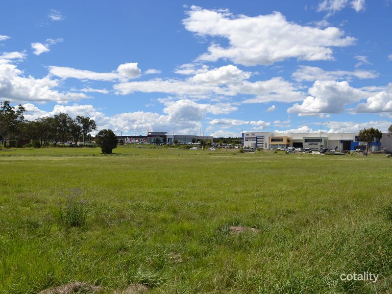 2c Dunn Rd, Smeaton Grange, NSW 2567