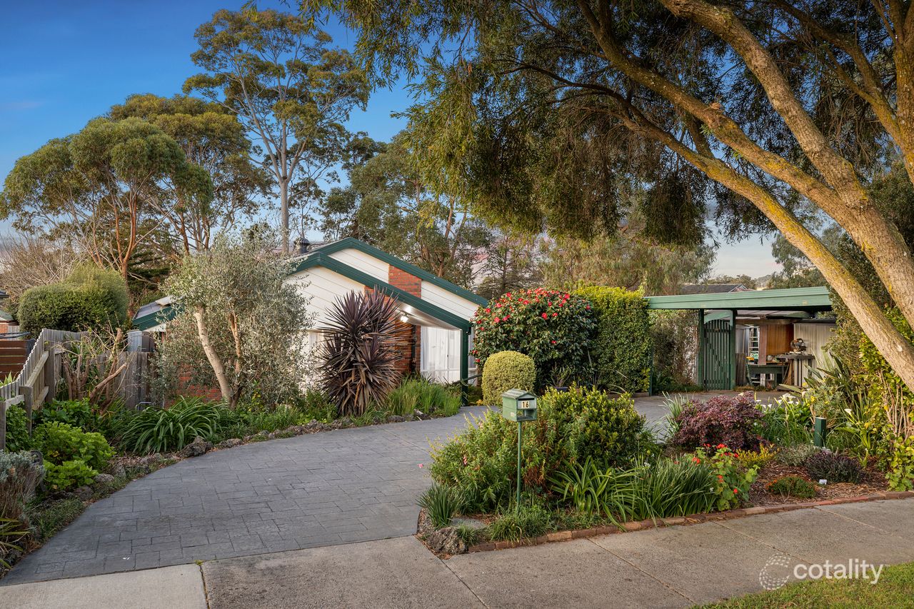 16 Fairlawn Pl, Bayswater, VIC 3153