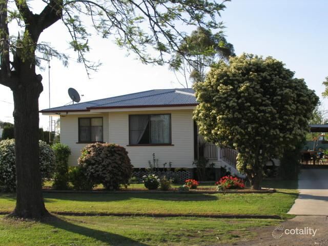 65 Hume St, Pittsworth, QLD 4356