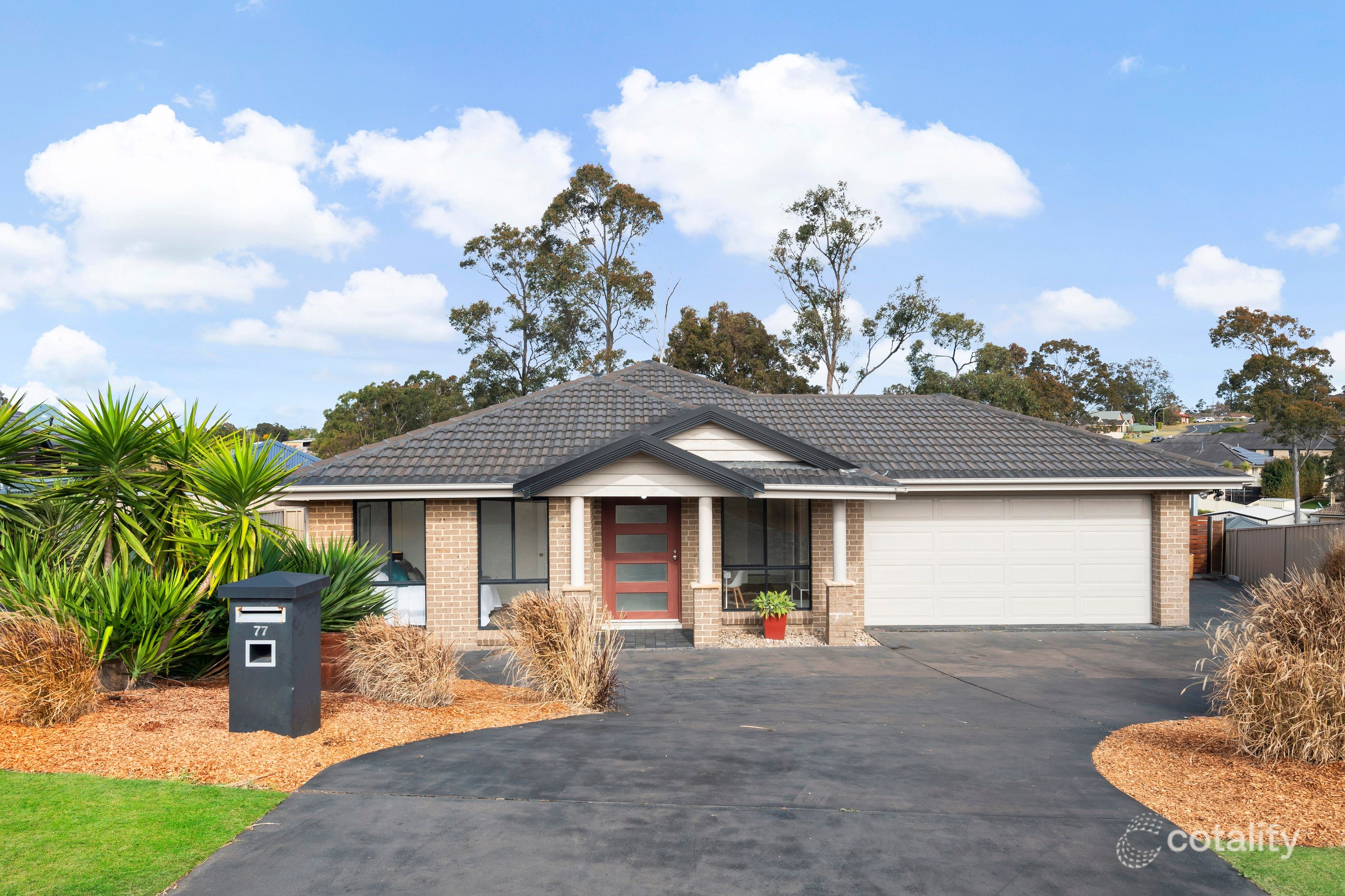 77 Squadron Cres, Rutherford, NSW 2320