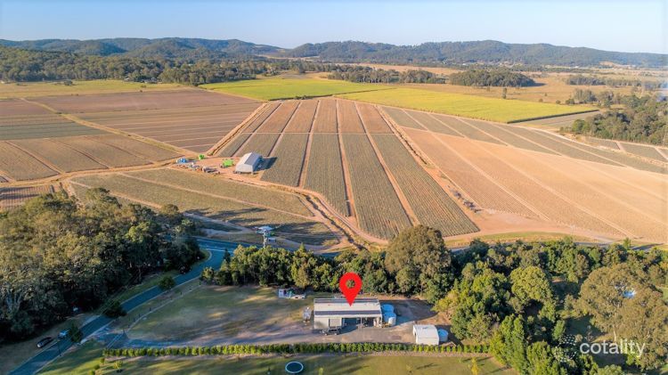 1-5 Chants Rd, Valdora, QLD 4561