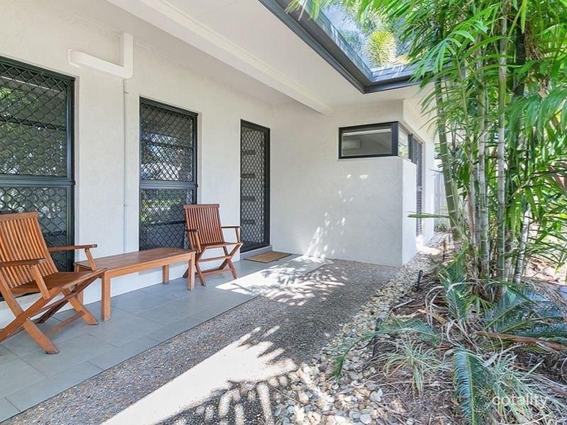 2 Imooya Pl, Trinity Park, QLD 4879