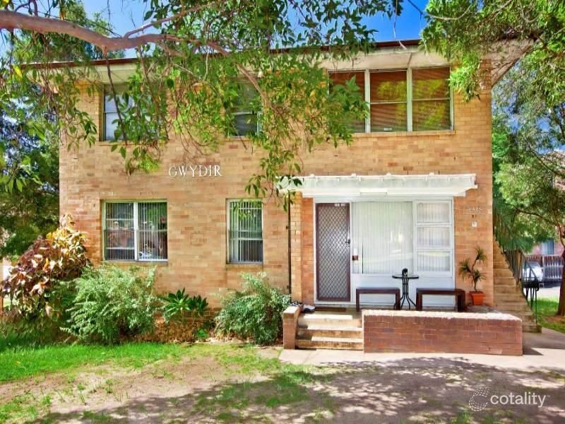 1/2-6 Marlene Cres, Greenacre, NSW 2190