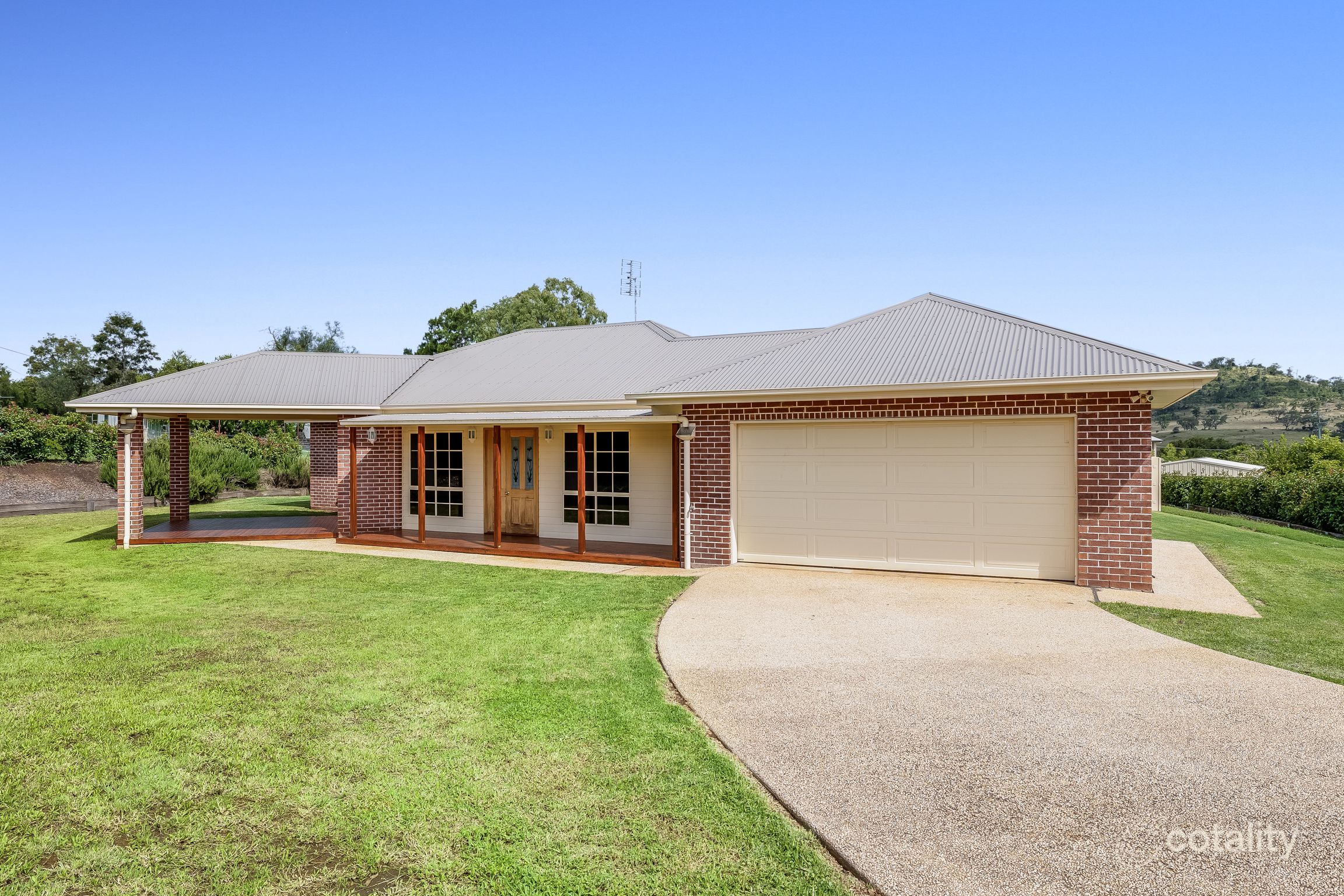 21 Tea Tree Ct, Gowrie Junction, QLD 4352