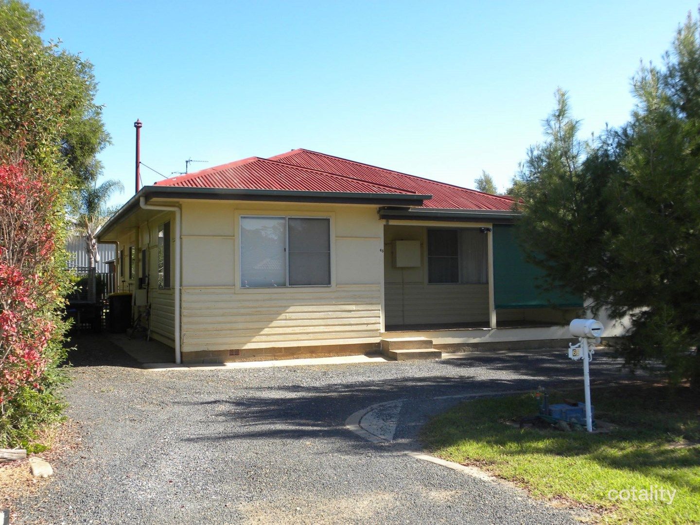 65 Binalong St, Young, NSW 2594