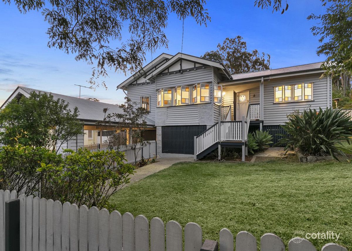 11 Esther St, Tarragindi, QLD 4121