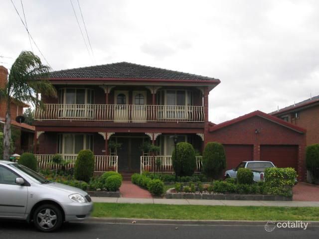 24 Windsor Dr, Avondale Heights, VIC 3034