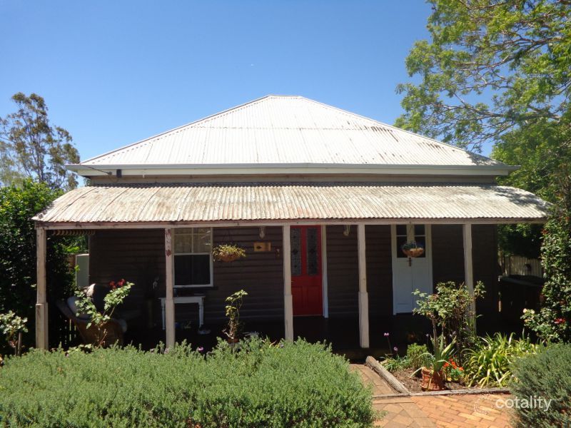 1 David St, Rockville, QLD 4350