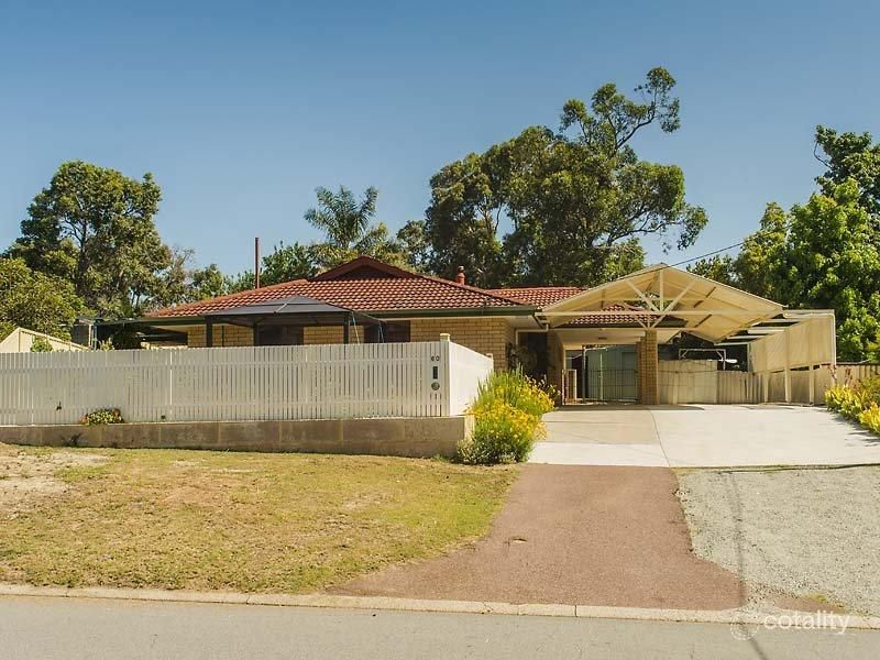 60 Meloway Dr, Maida Vale, WA 6057