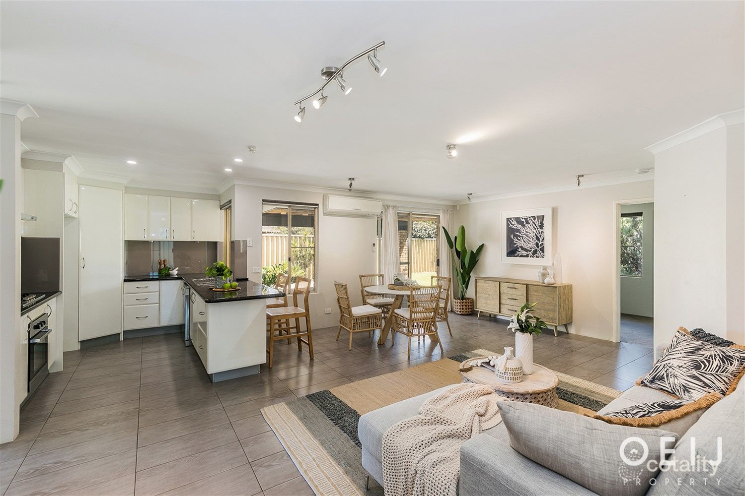 169 Vellgrove Ave, Parkwood, WA 6147