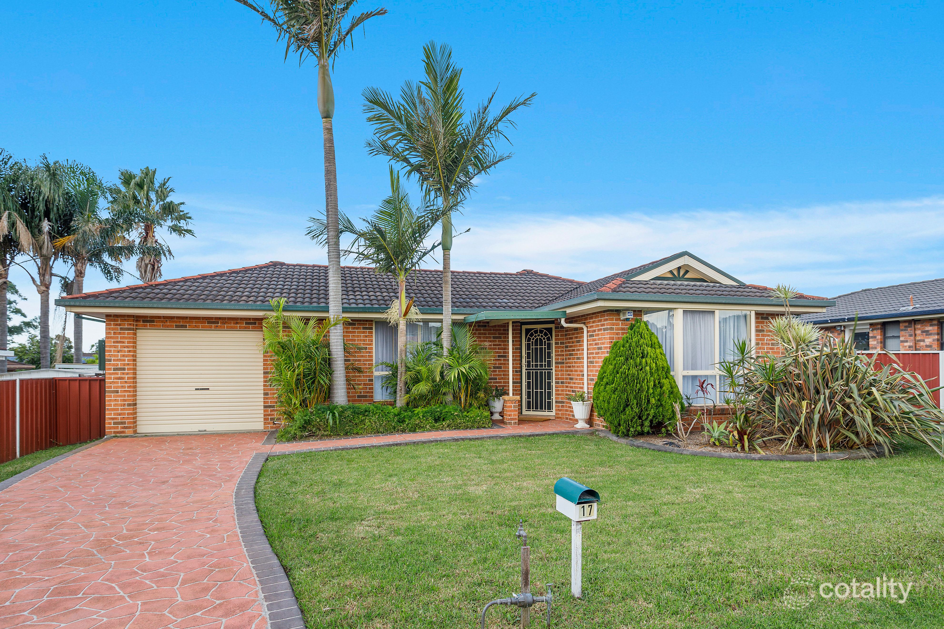 17 Blackwood Way, Albion Park Rail, NSW 2527