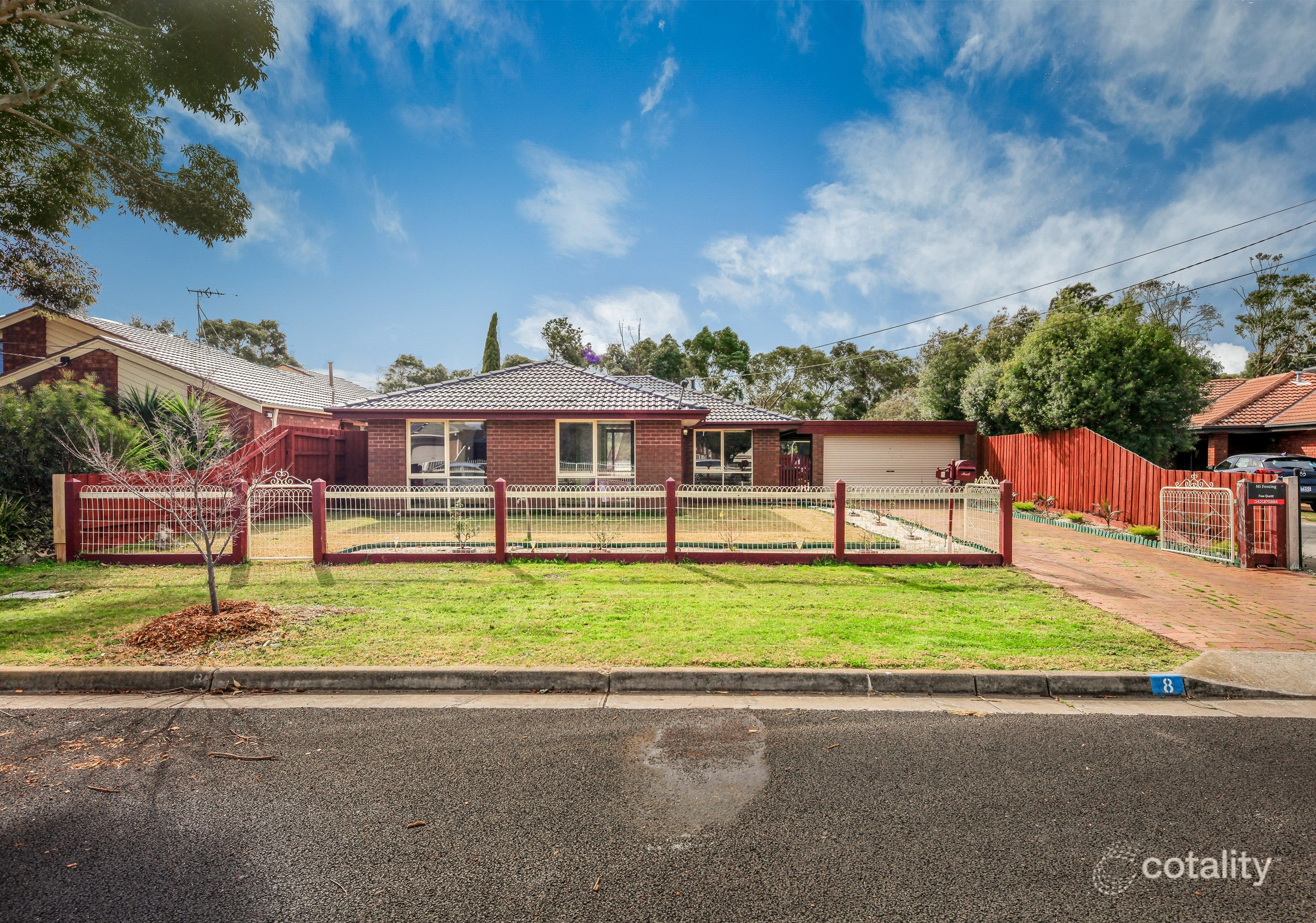 8 Burge Cres, Hoppers Crossing, VIC 3029