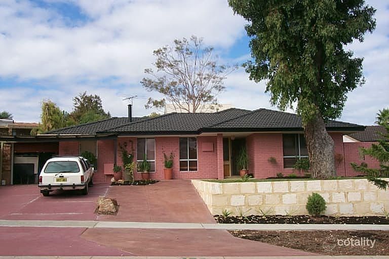 16 Channel Dr, Heathridge, WA 6027