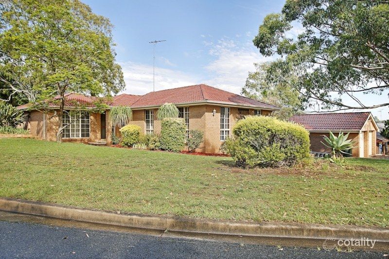 5 Cronulla Cres, Woodbine, NSW 2560