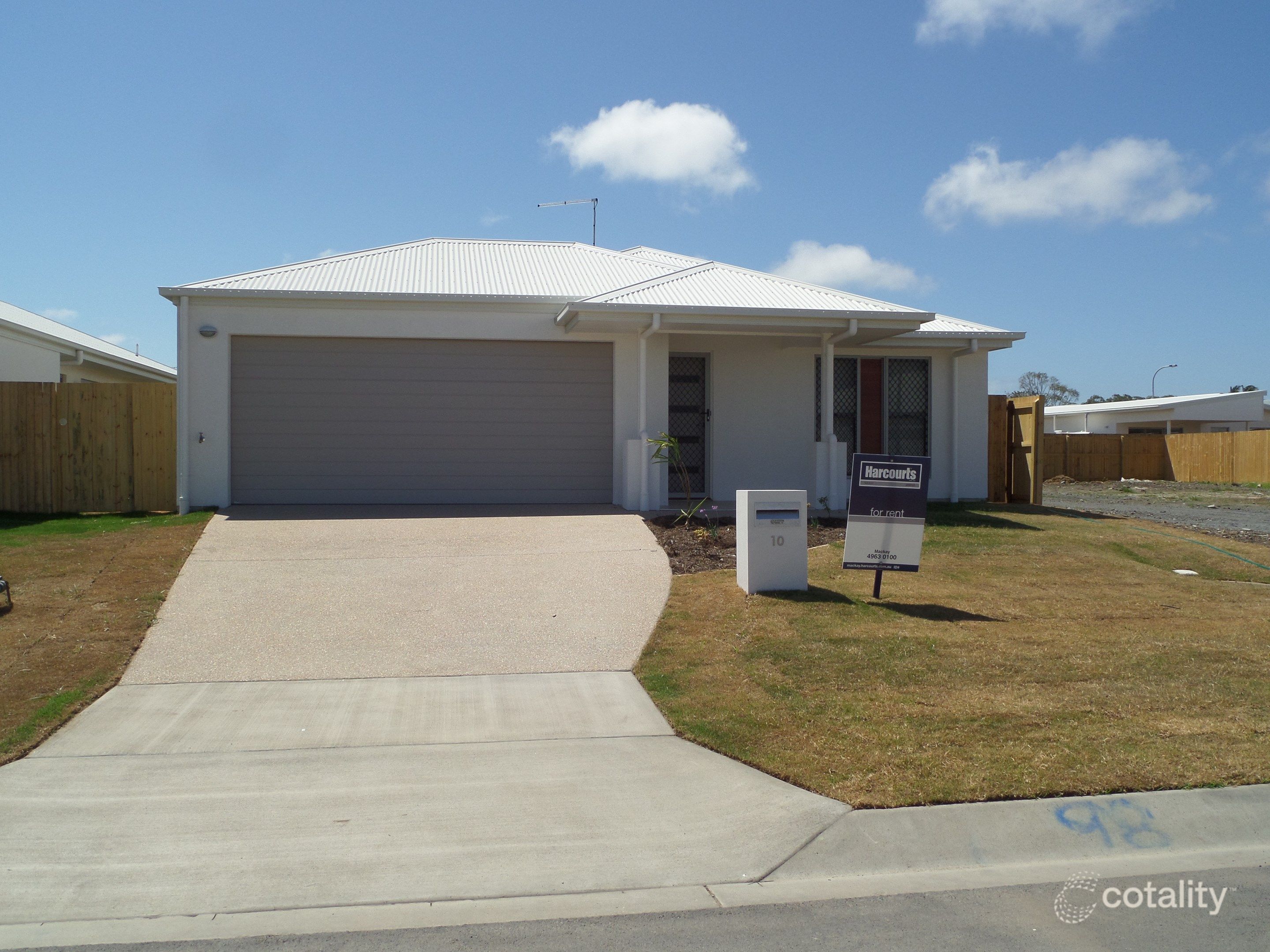 10 Roseville St, Andergrove, QLD 4740