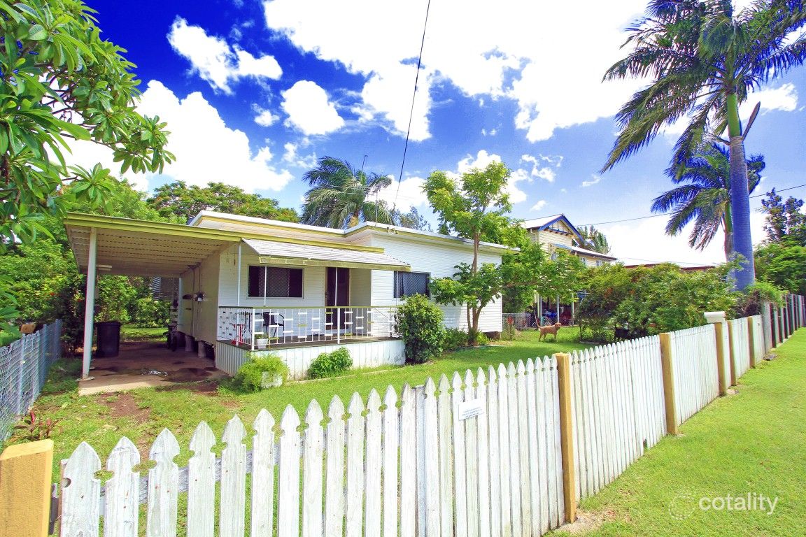3 Henderson St, Park Avenue, QLD 4701