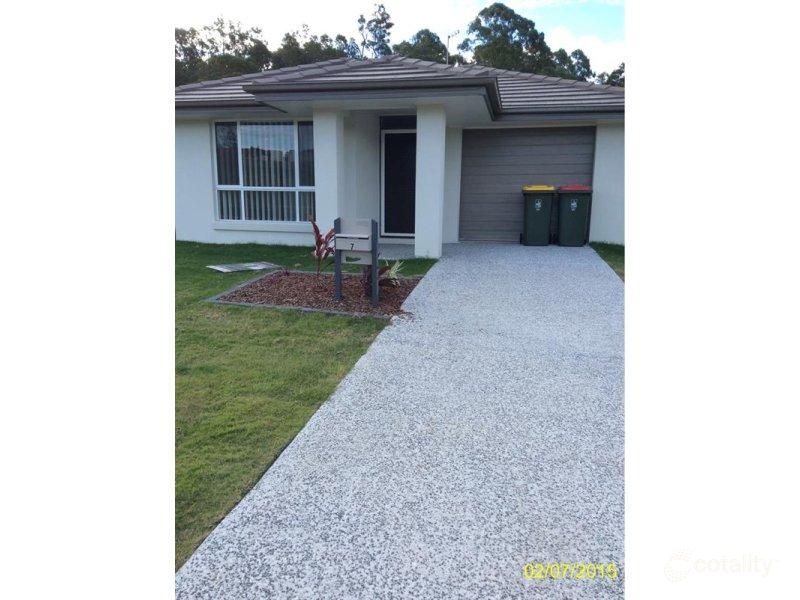 7 Paradise Pl, Upper Kedron, QLD 4055