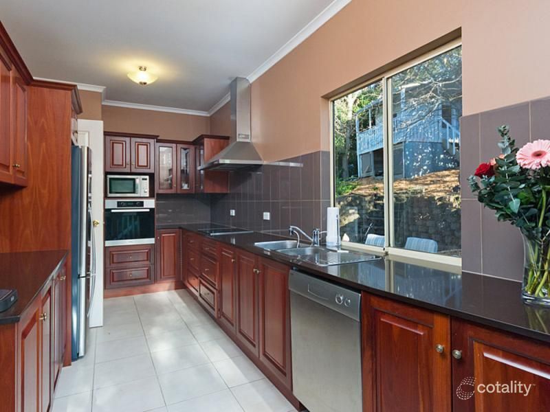 33 Wattle Tree Rd, Bridgewater, SA 5155