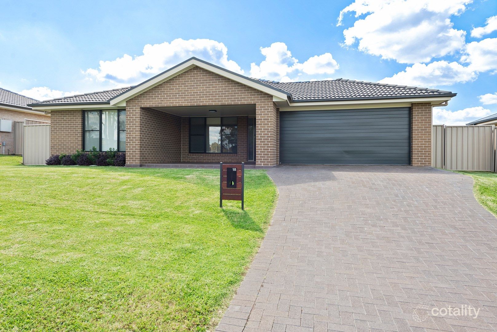 18 Bell St, Denman, NSW 2328