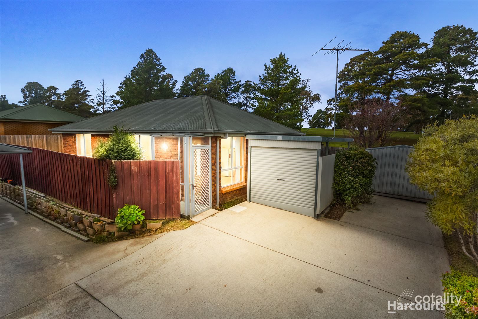 2/34-36 Parklands Pde, Newnham, TAS 7248