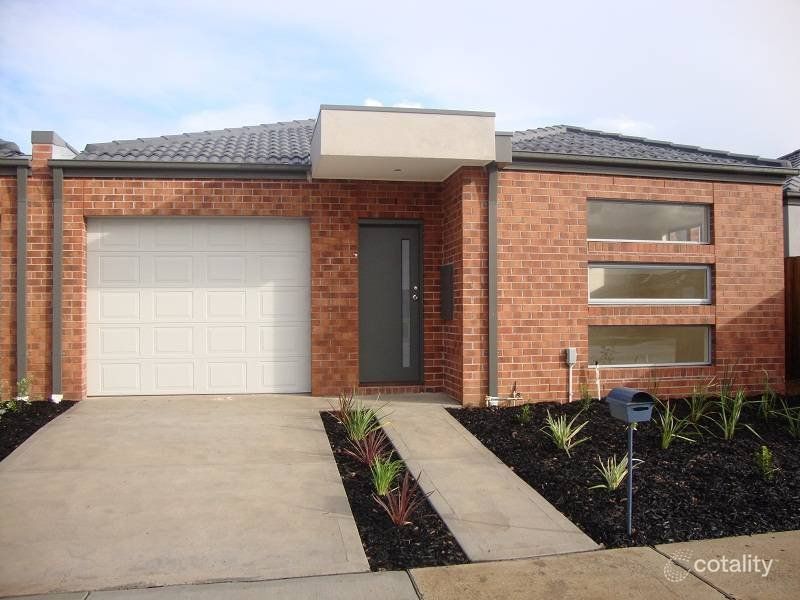 2/1 Memphis Dr, Truganina, VIC 3029