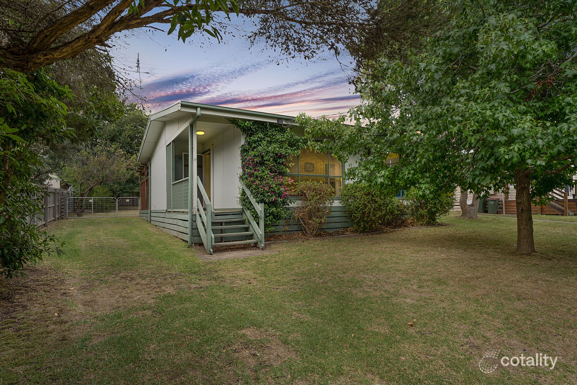 17 Island Cres, Cowes, VIC 3922