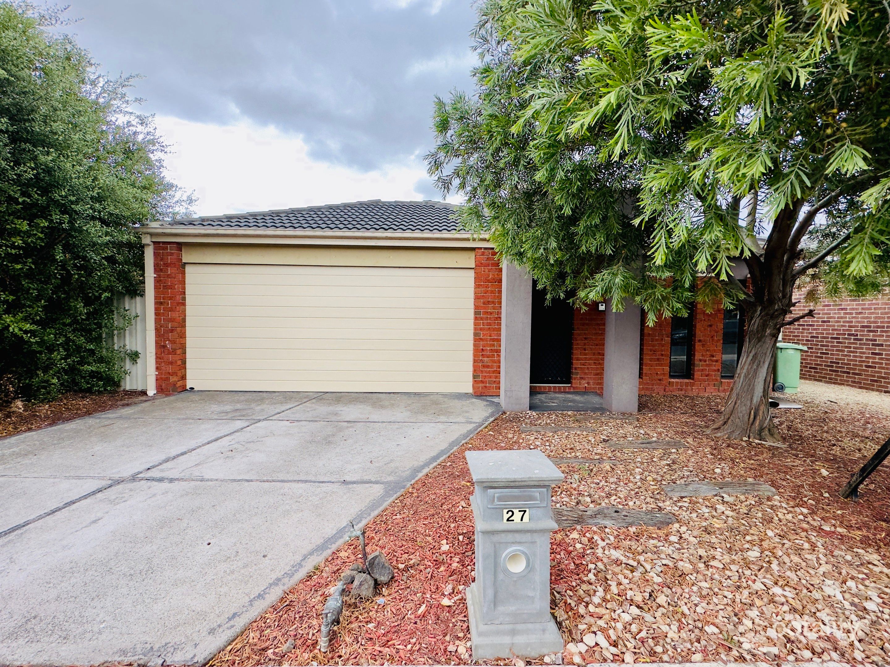 27 Pearl Dr, Craigieburn, VIC 3064
