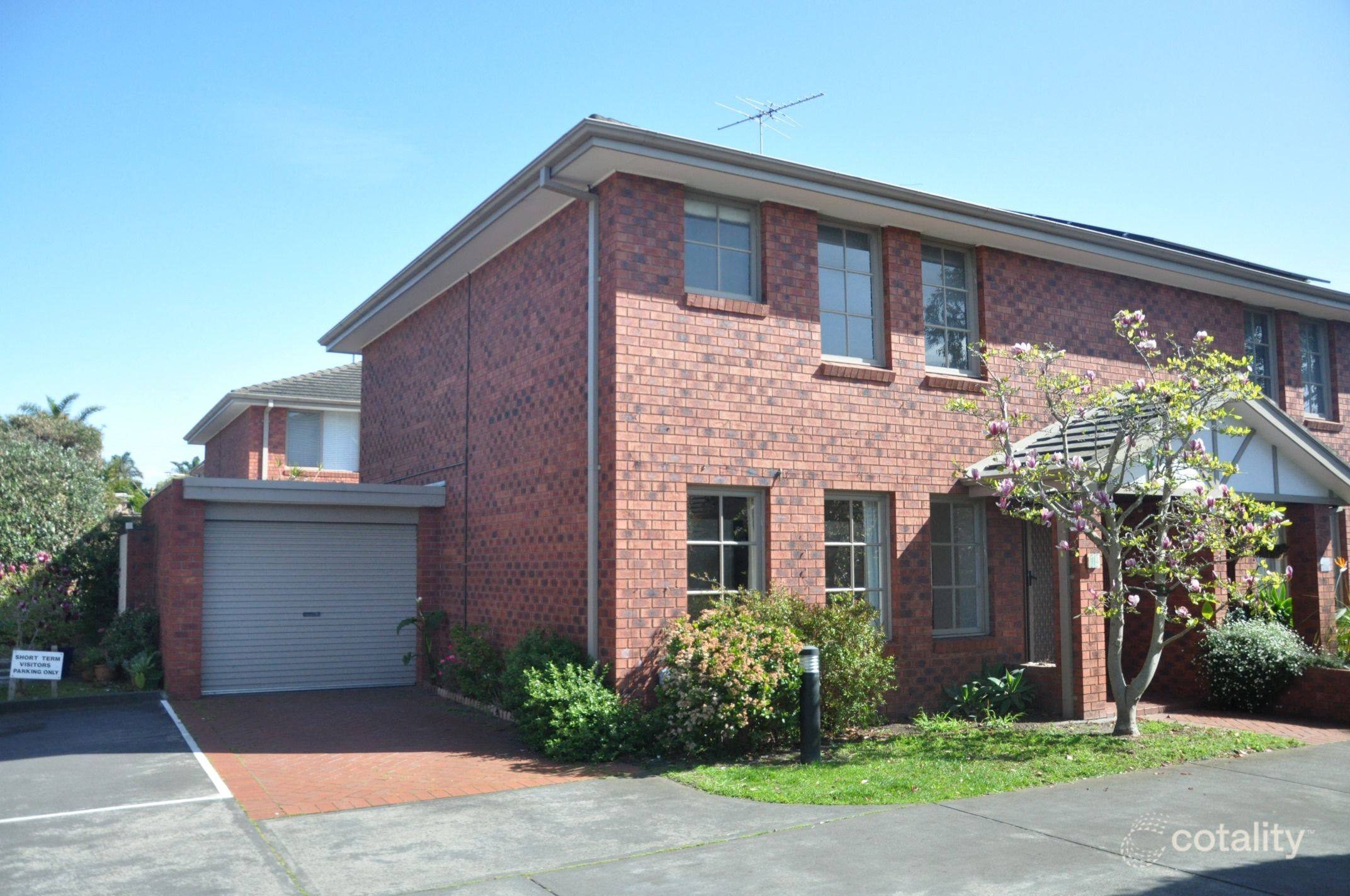 14/15a Wattle Gr, Mckinnon, VIC 3204