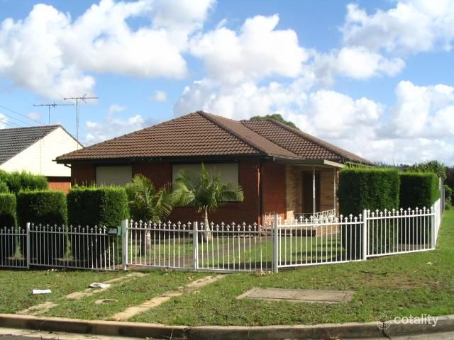 919 The Horsley Dr, Smithfield, NSW 2164