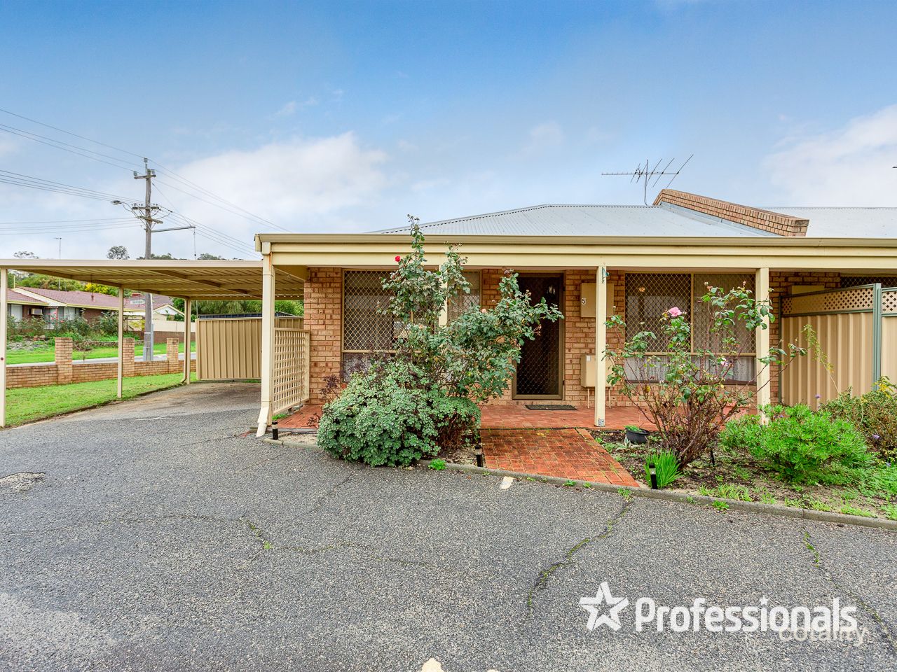 5/36 Owtram Rd, Armadale, WA 6112