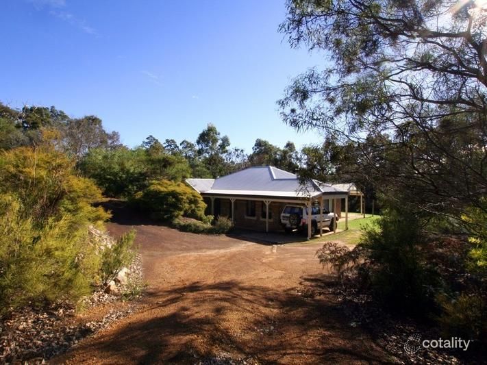 6 Coughlan Gr, Ocean Beach, WA 6333