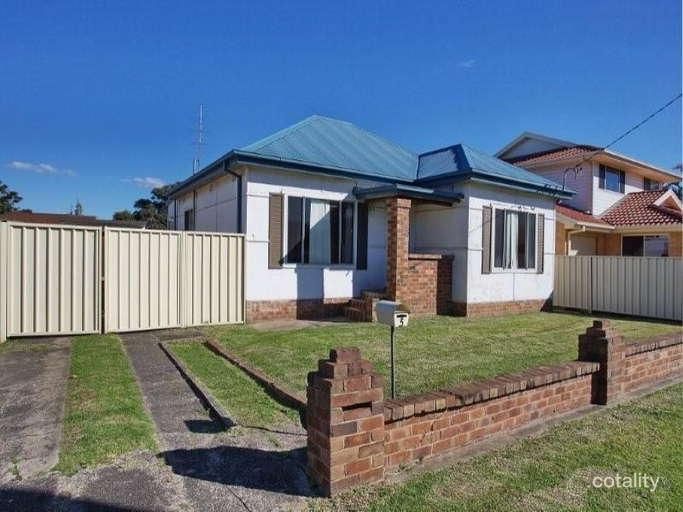 5 Norman St, Fairy Meadow, NSW 2519