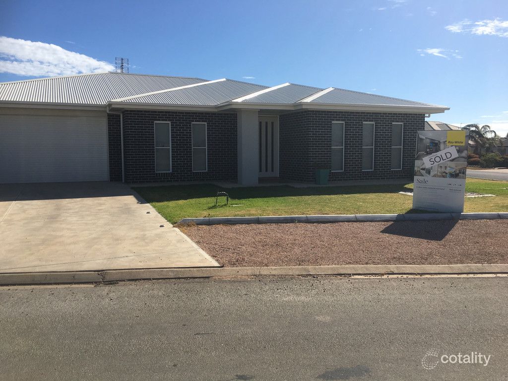 21 Gilmore Cres, Wallaroo, SA 5556