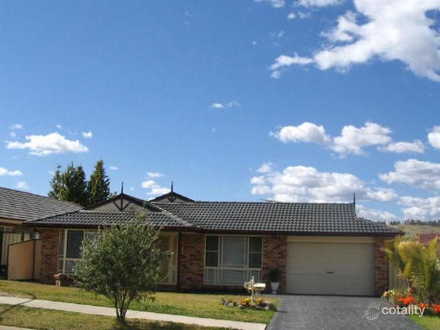 5 Lancaster Ave, Cecil Hills, NSW 2171