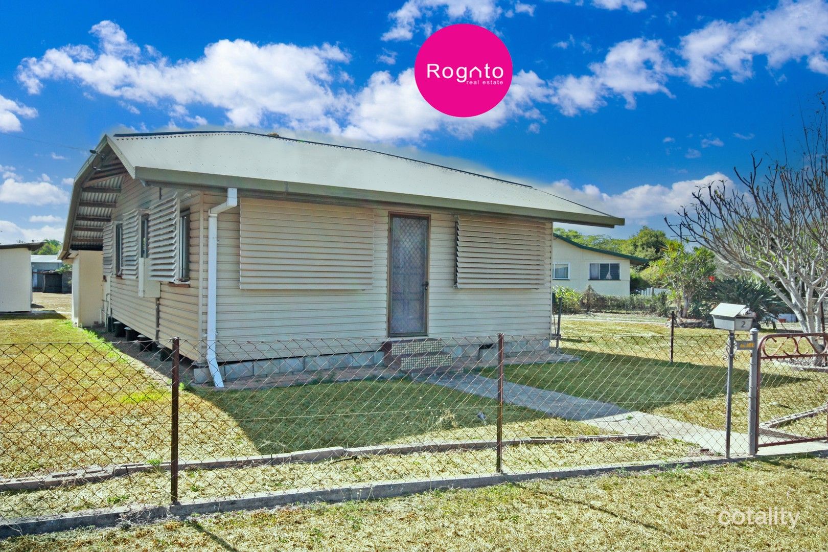 2 Vaughan St, Mareeba, QLD 4880