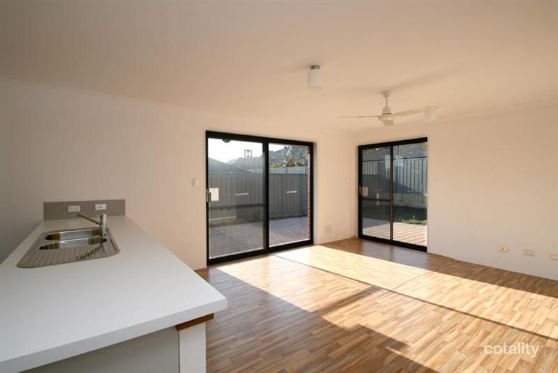 2 Chertsey Way, Wellard, WA 6170