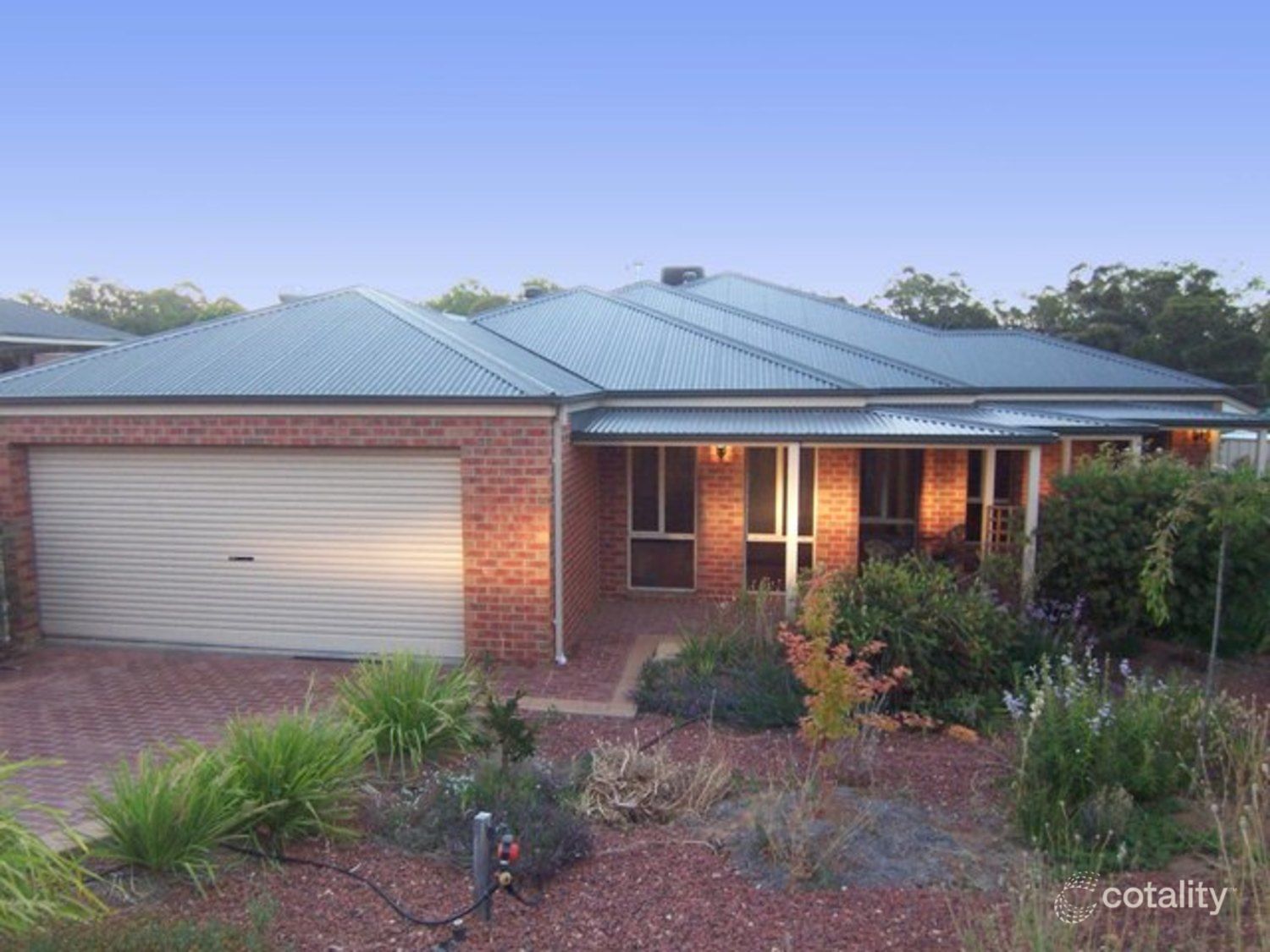 4 Kristy Dr, Spring Gully, VIC 3550