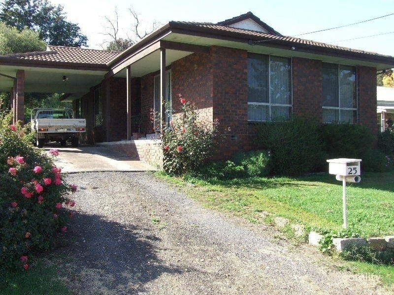 25 Angus St, Clunes, VIC 3370