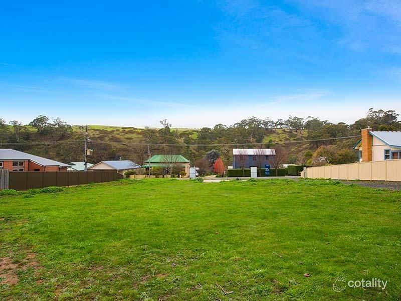 1/242 Main Rd, Hepburn, VIC 3461