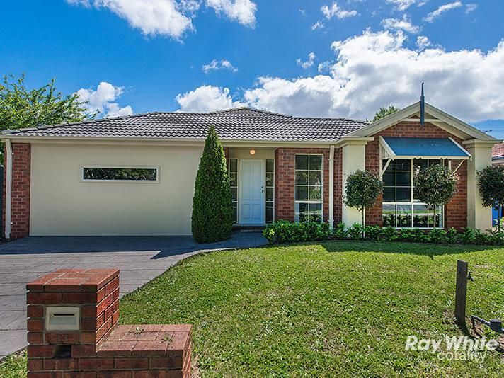 33 Jagger Cct, Cranbourne East, VIC 3977