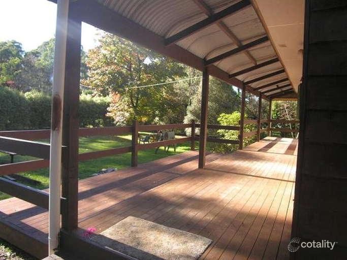 26 Currajong Ave, Kinglake, VIC 3763