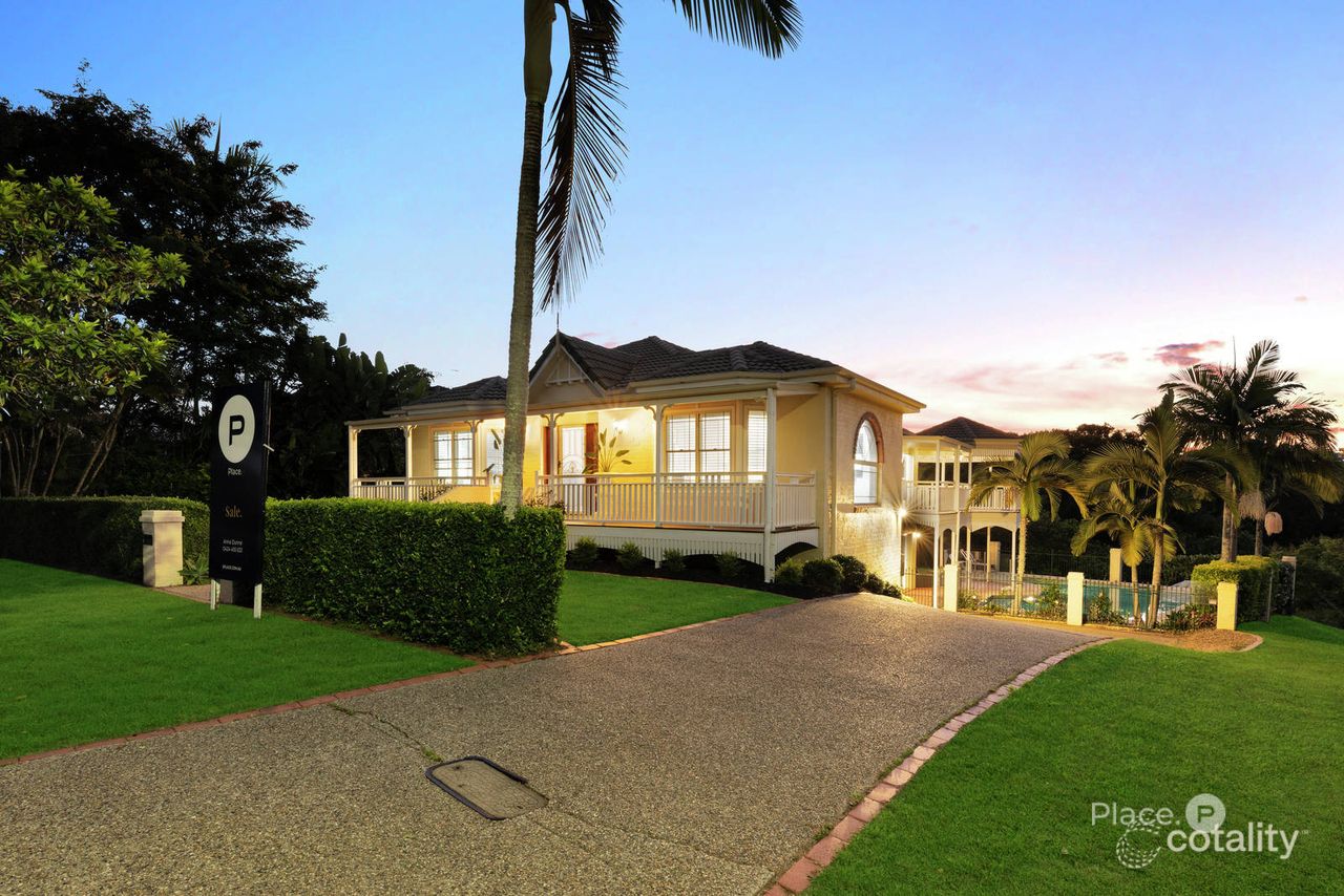58 Saint Andrews Cres, Carindale, QLD 4152