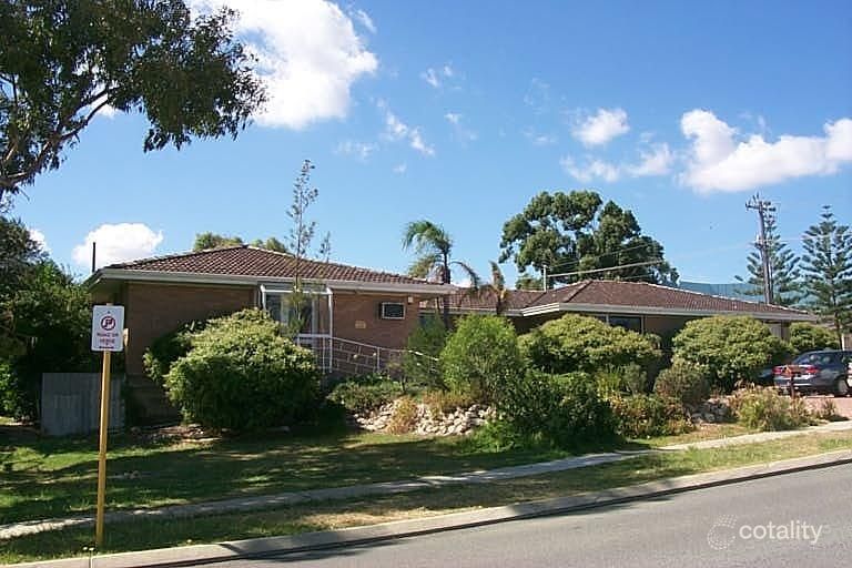 7 Pike St, Karrinyup, WA 6018