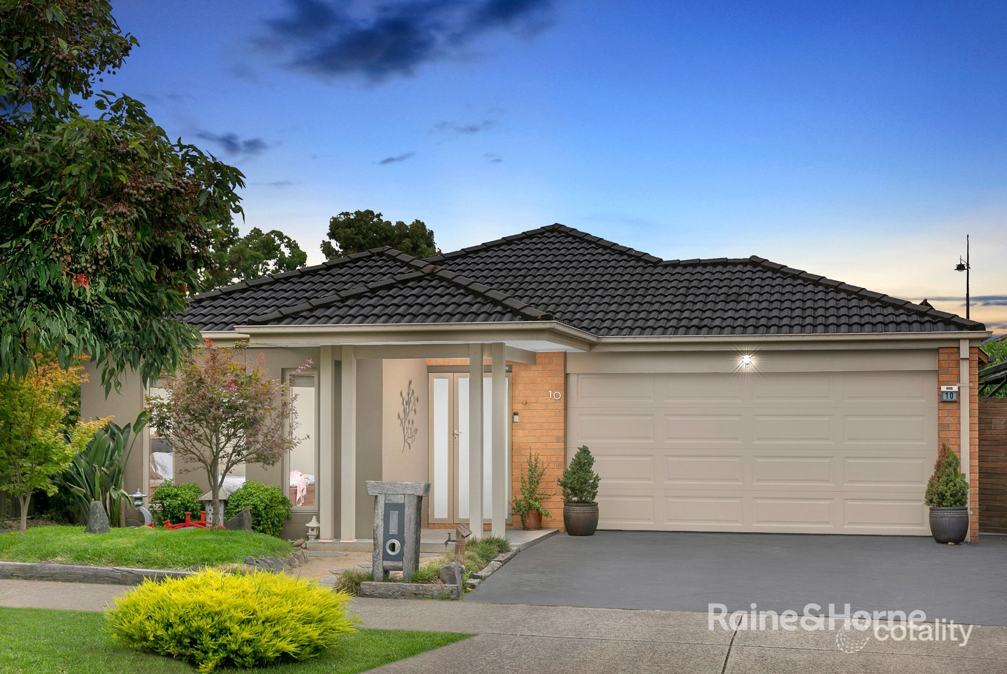 10 Palazzo Tce, Mernda, VIC 3754