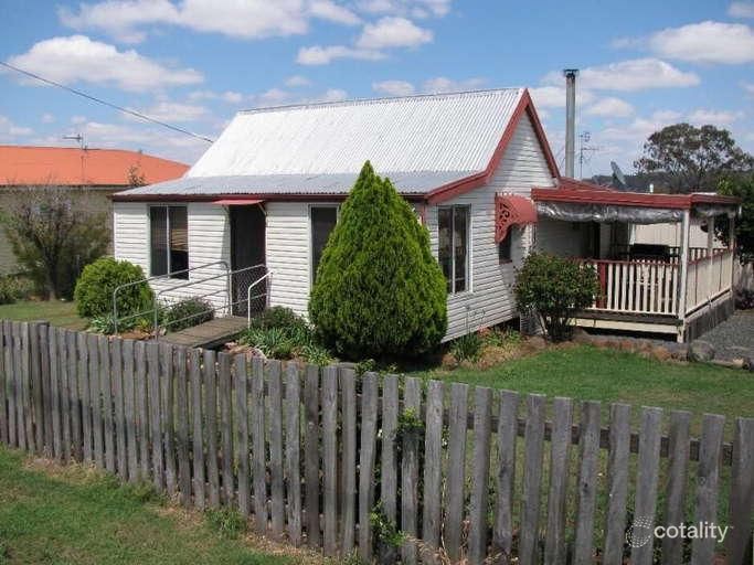 149 Mocatta St, Goombungee, QLD 4354