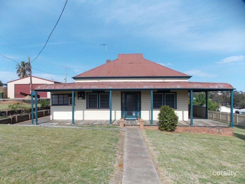 12 Elizabeth St, Young, NSW 2594