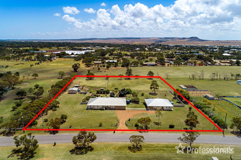 10 Dressage Cir, Deepdale, WA 6532